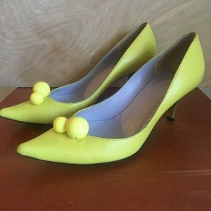 Marc Jacobs yellow pumps